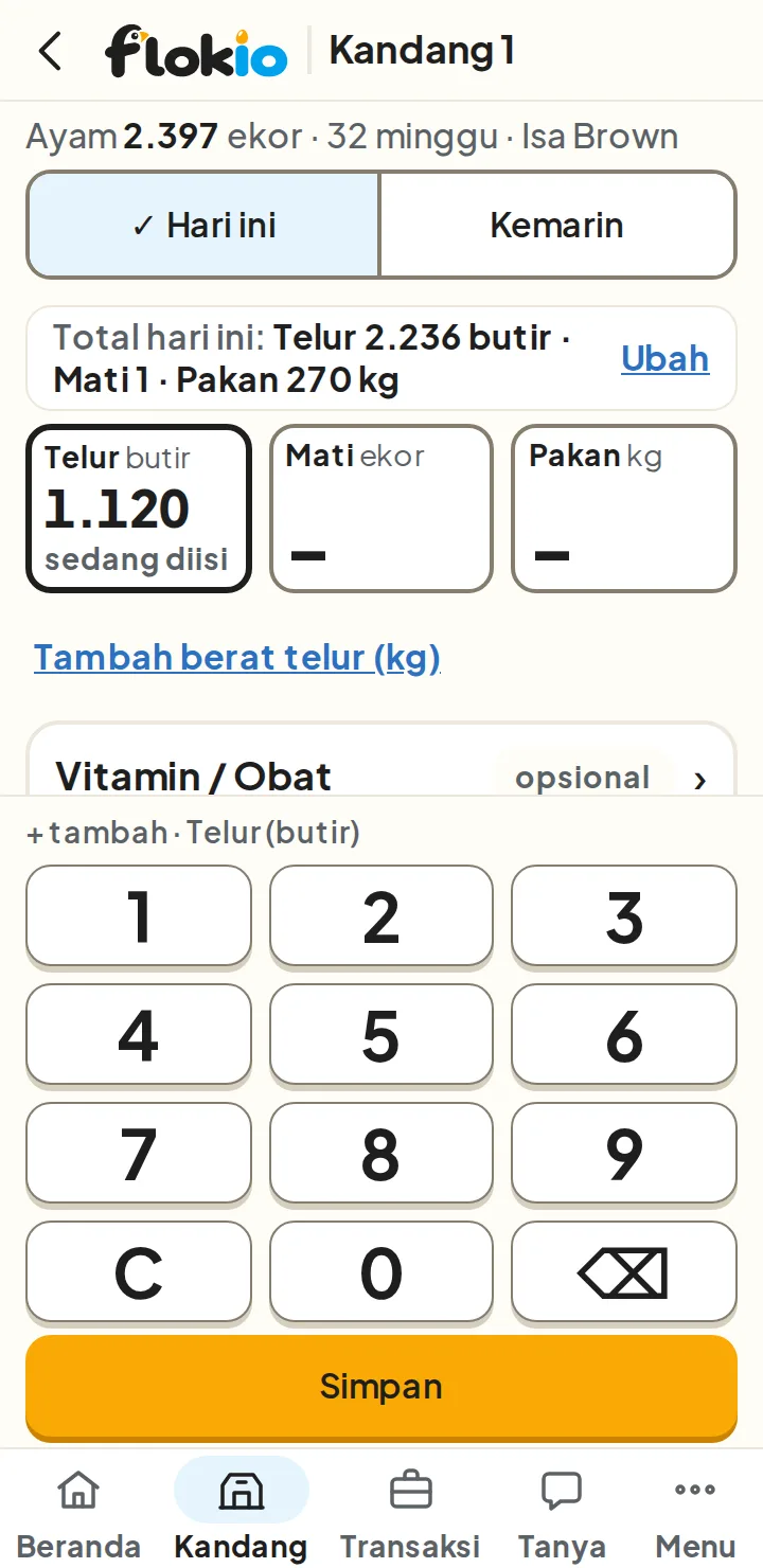 Layar Catat Kandang 1: kotak Telur, Mati dan Pakan, di bawahnya tombol angka besar dan tombol Simpan